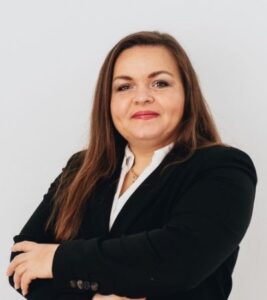 Mihaela Chirita — Departamento de Extranjeros y No Residentes, Ríos Espinosa