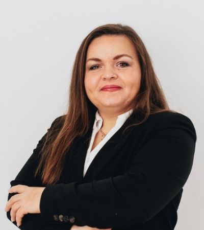 Mihaela Chirita — Departamento de Extranjeros y No Residentes, Ríos Espinosa